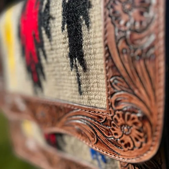 NEW RELEASE Tooled Leather flower Rug Wool flap shoulder bag Boho west Tan Red - Picture 6 of 9